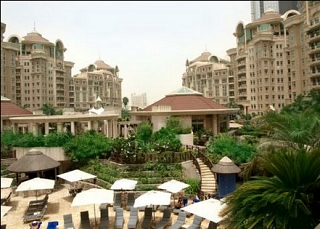 Al Murooj Rotana Hotel  Дубай 