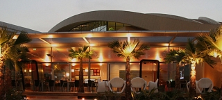 نادي ضباط القوات المسلحة فندق أبوظبي