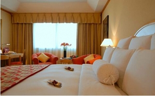 فندق كراون بلازا ديرة دبي