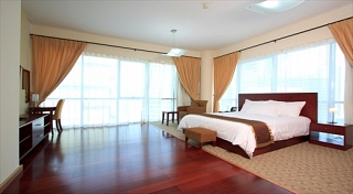 Бутик-7 Hotel & Suites  Дубай 