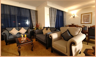 Отель Dhow Palace  Дубай 
