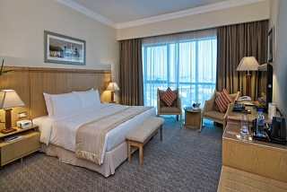 City Seasons Hotel  Дубай 