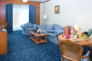 Emirates Concorde Hotel & Suites  Дубай 