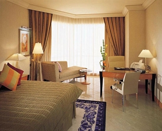 Fairmont Dubai  Дубай 